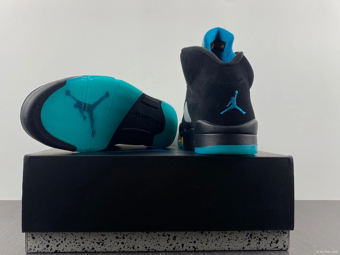 Air 